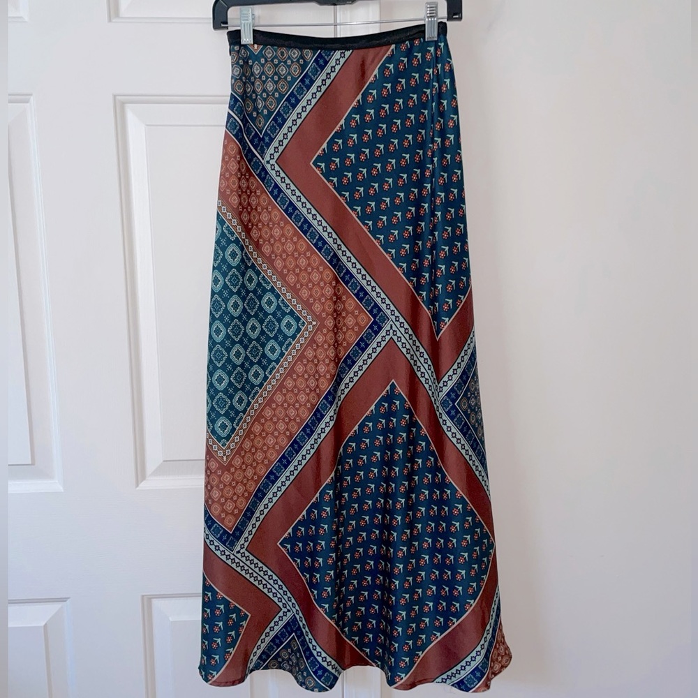 Bishop & Young Tasso Satin Slip Floral Bandana Patchwork Print Skirt Sz S - Picture 3 of 9